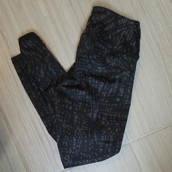 Zella Black Patterned Leggings - Picture 1 of 4